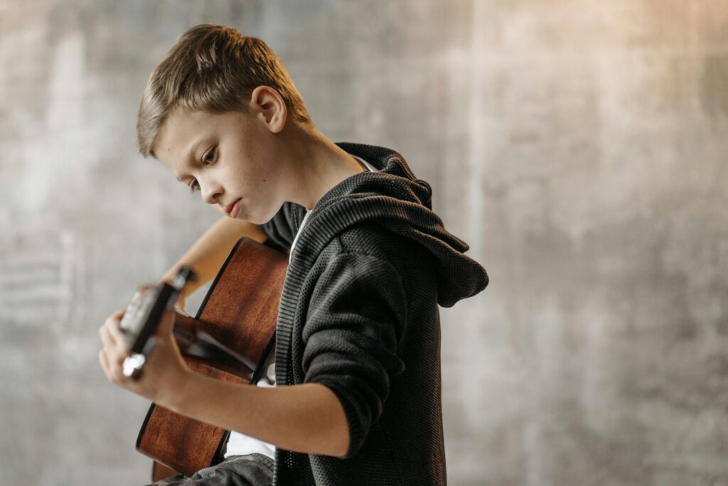 Is muziekles goed voor de ontwikkeling? Alles wat je moet weten | Appiano Muziekles voor kinderen