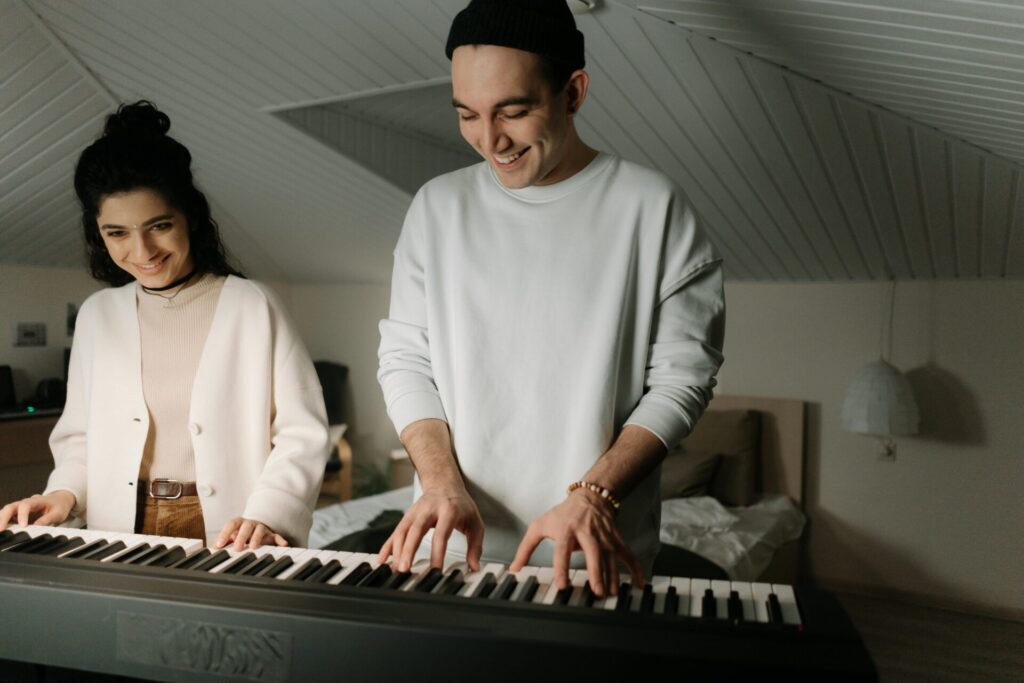 Kun je piano leren spelen zonder noten te lezen? | Ontdek hoe | Appiano Piano spelen zonder noten