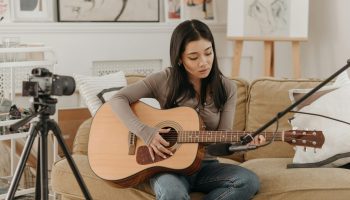 Appiano creator gezocht pianist, gitarist of musicus